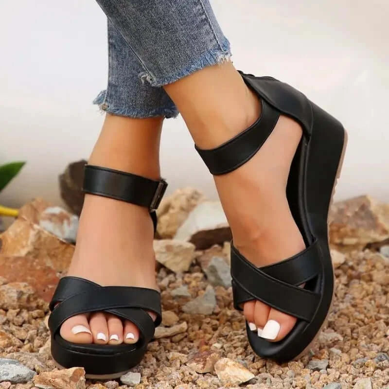 Стилни удобни сандали на платформа Black Wedge